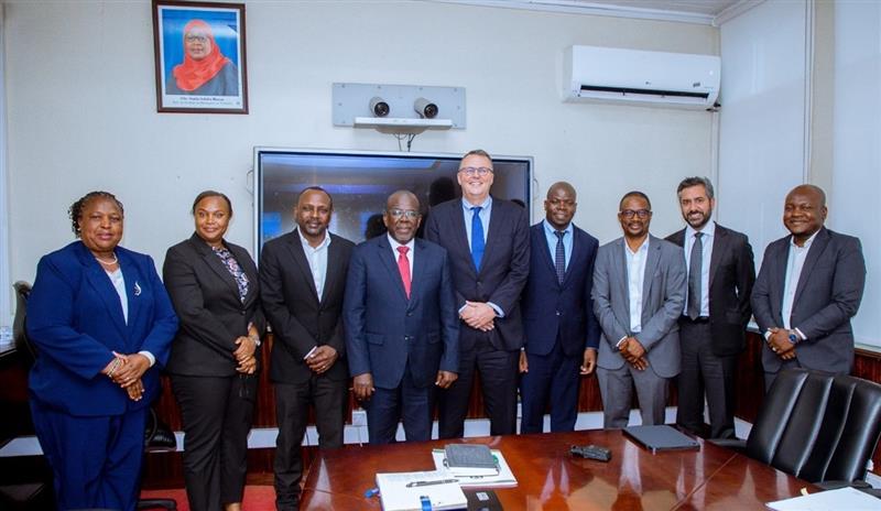 Ministry of Finance and industry leaders Ministry of Finance and industry leaders
